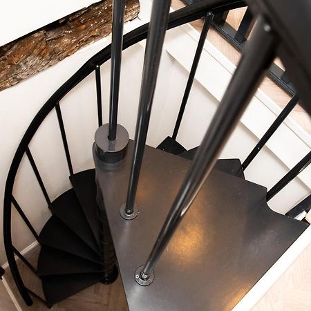 Modern Finish To A Historic Brewers House, Derby Villa Luaran gambar