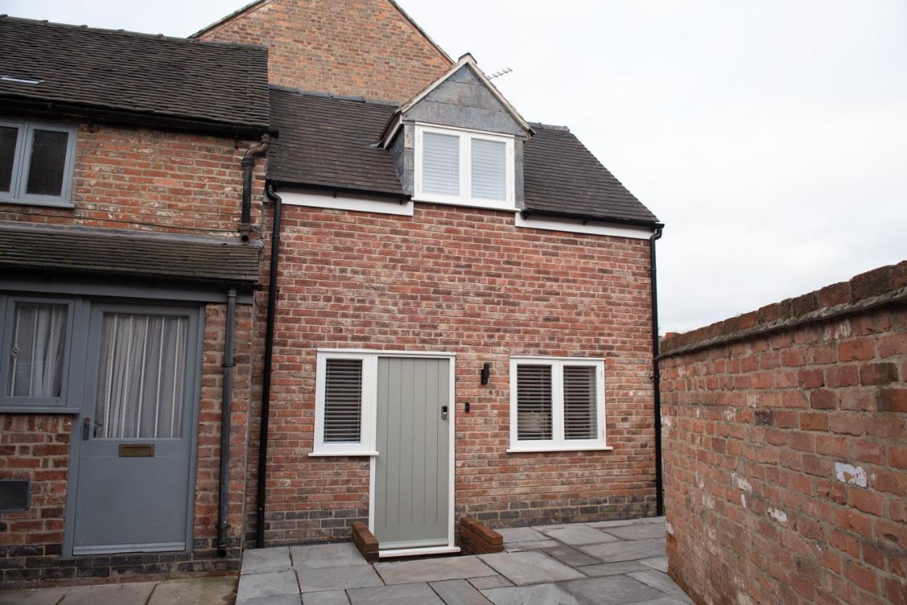 Modern Finish To A Historic Brewers House, Derby Villa Luaran gambar